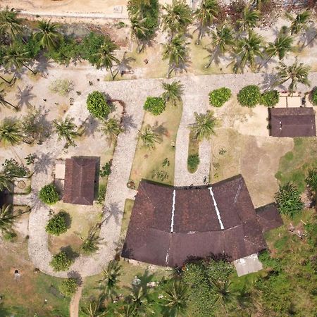 Dewa Daru Resort カリムンジャワ エクステリア 写真